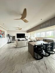Townhouse Apartments (D9), Apartment #569614461